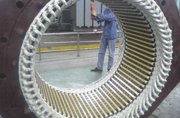 高壓電機(jī)的穩(wěn)固進(jìn)行定期的檢查的必要性。