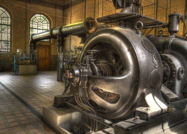 直流電機(jī)和交流電機(jī)的感應(yīng)電樞原理。