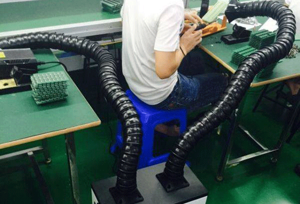 來(lái)看看廠家是如何處理直流電機(jī)噪聲的。