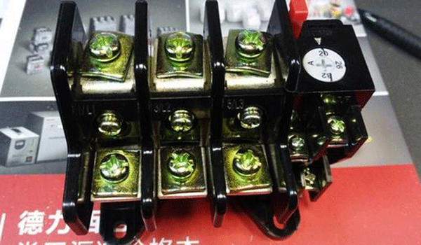 如何正確選擇三相異步電動機保護用熱繼電器？